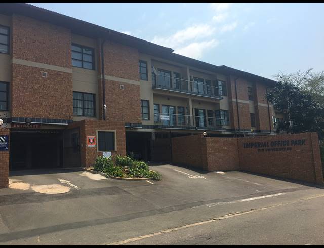 180M² OFFICE TO LET IN BEREA WEST